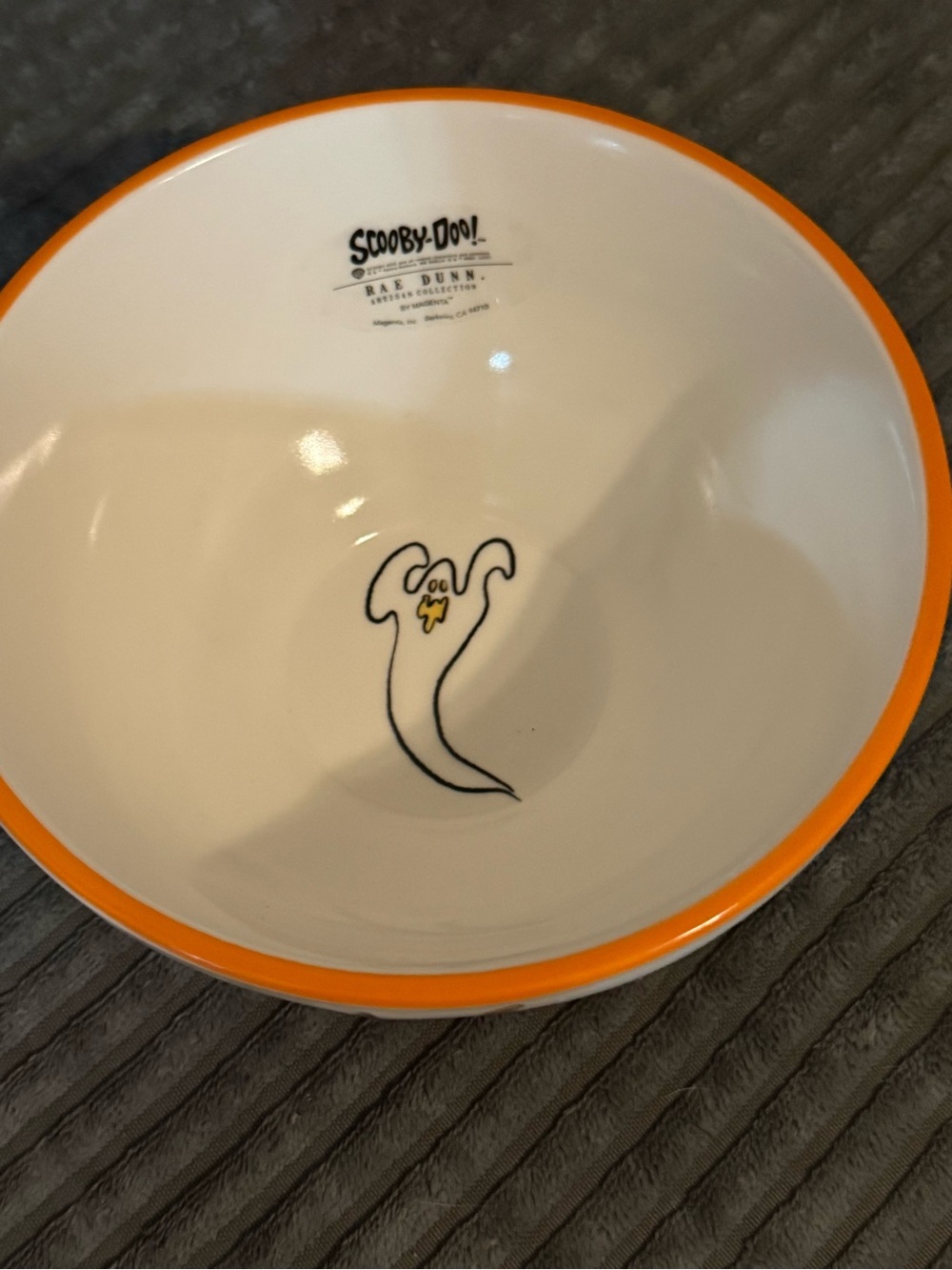 Rae Dunn x Scooby-Doo Orange Rim Ceramic Bowl SCOOBY SNACKS NWT - Picture 4 of 8